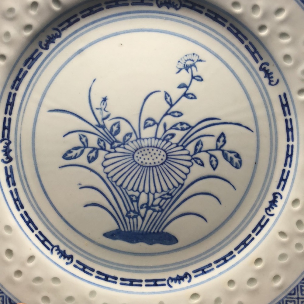 Two Rice Flower Dinner Plates- Tienshan - Picture 5 of 5